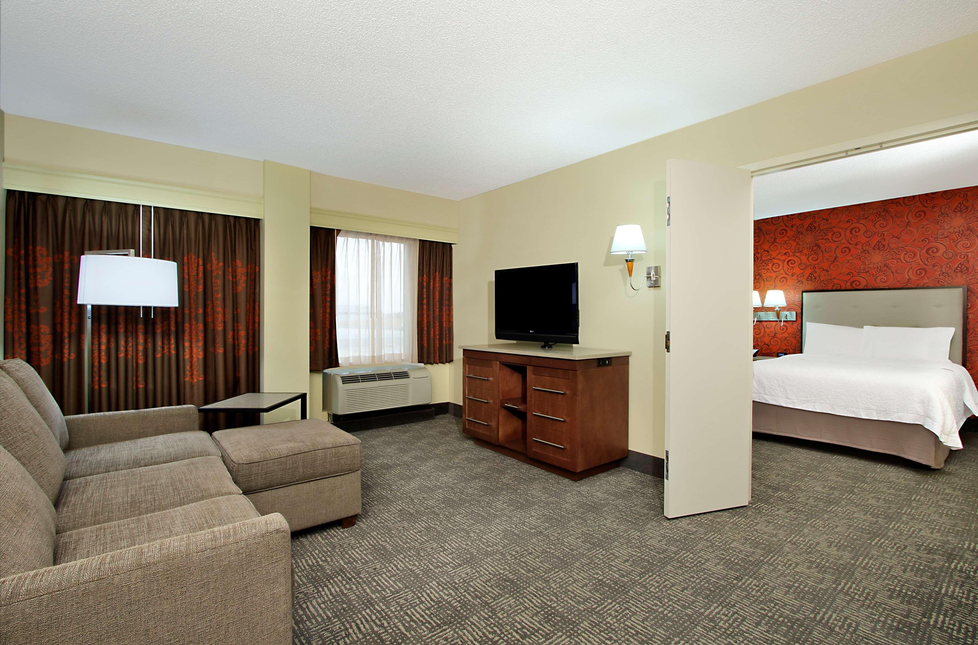 Hampton Inn & Suites Columbus-Downtown, Ohio Экстерьер фото