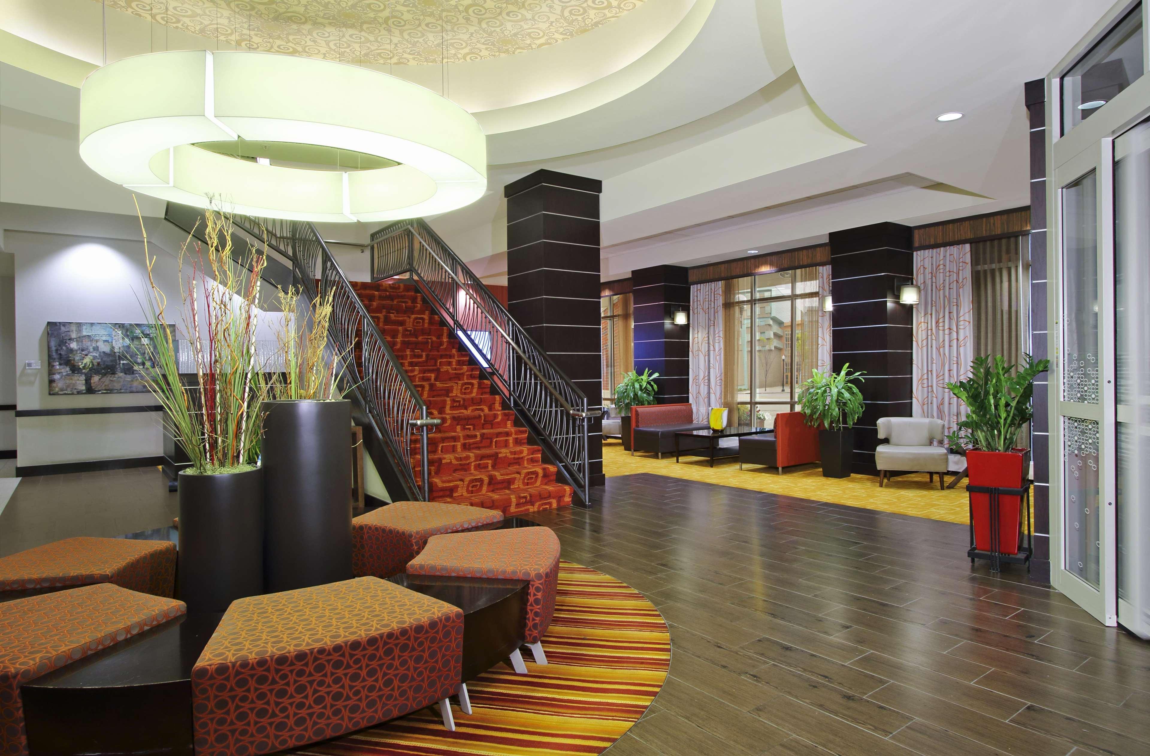 Hampton Inn & Suites Columbus-Downtown, Ohio Экстерьер фото