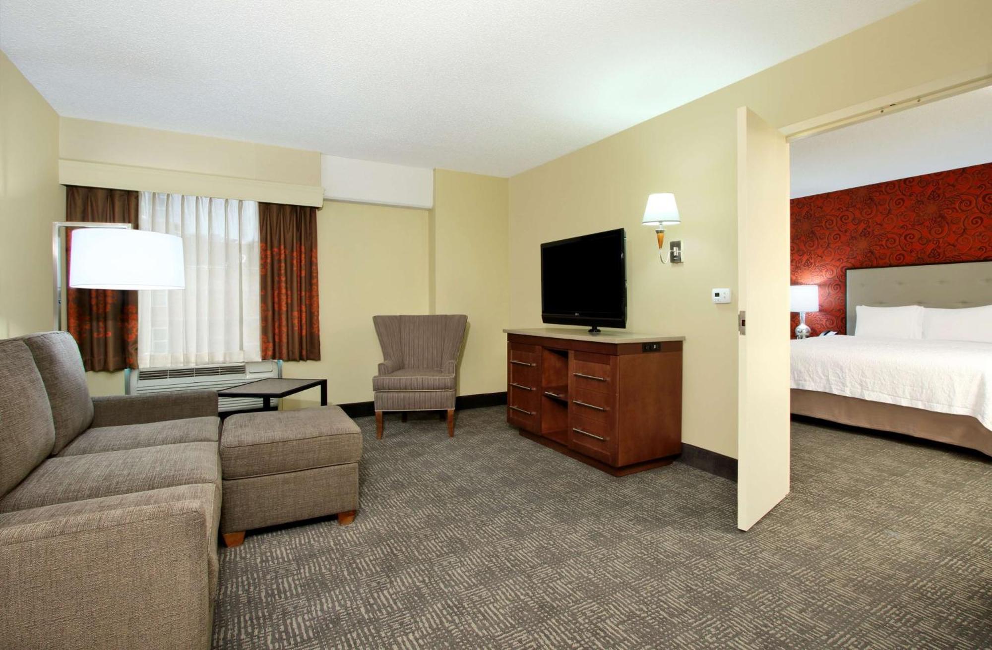 Hampton Inn & Suites Columbus-Downtown, Ohio Экстерьер фото